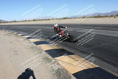 media/Dec-01-2025-Moto Forza (Mon) [[2daa91e15f]]/2-Intermediate Group/Session 4 (Turn 10 Inside)/